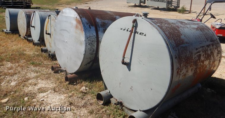 image for item FJ9758 Shop built used oil reclamation trailer