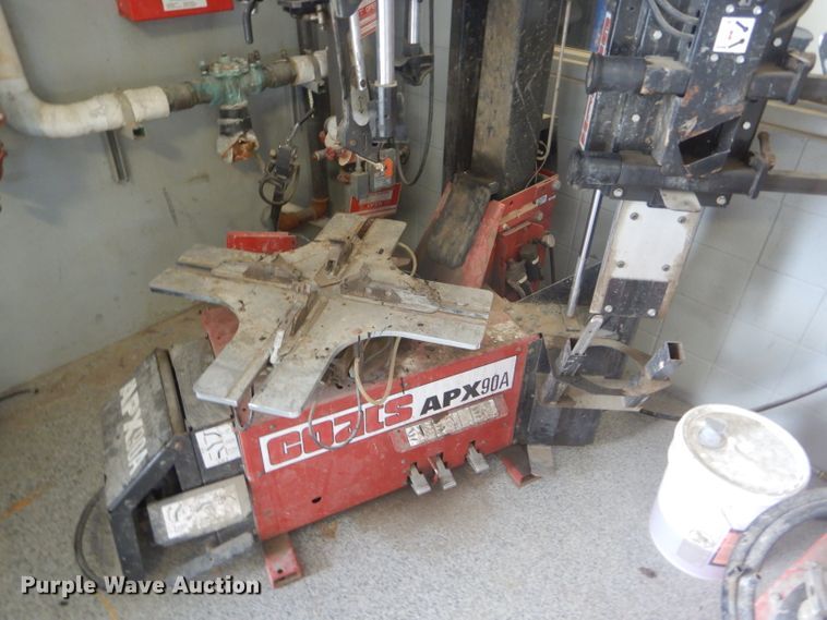 image for item FJ9776 Coats APX90A tire changer