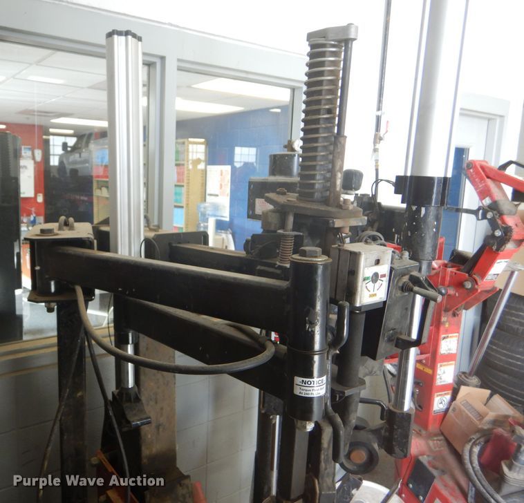 image for item FJ9776 Coats APX90A tire changer