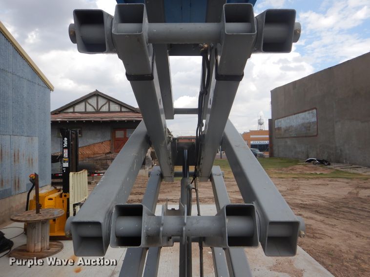 image for item FJ9779 2004 Genie GS1930 scissor lift