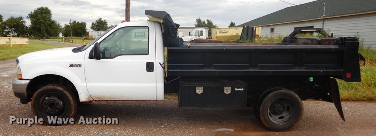 image for item FK9764 2003 Ford F550 dump truck