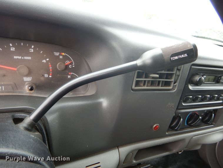 image for item FK9764 2003 Ford F550 dump truck