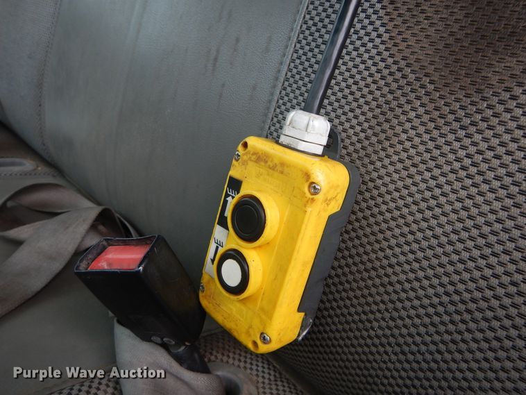 image for item FK9764 2003 Ford F550 dump truck