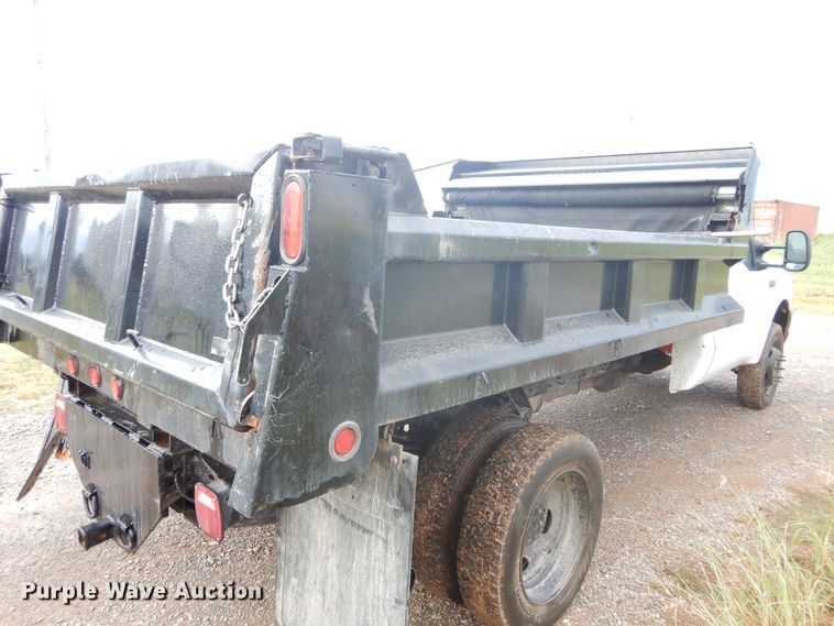 image for item FK9764 2003 Ford F550 dump truck