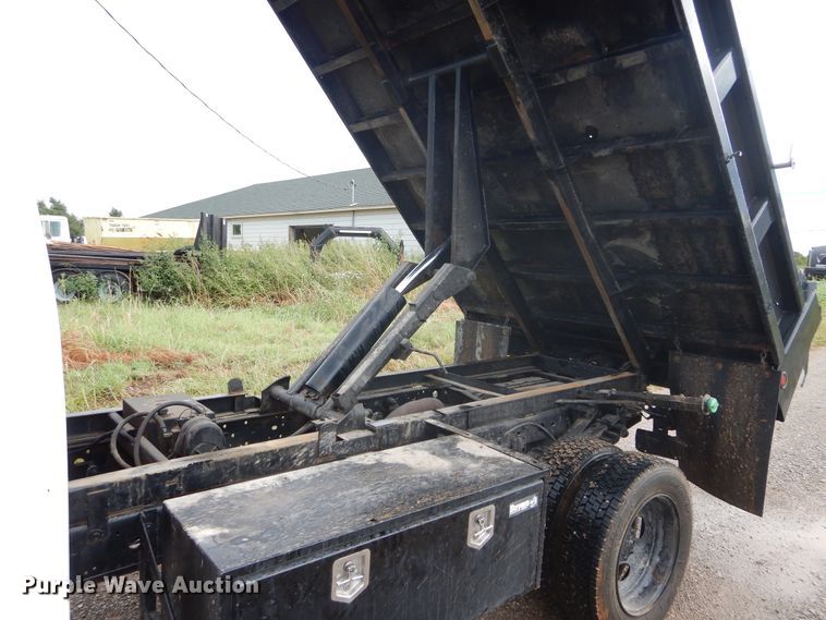 image for item FK9764 2003 Ford F550 dump truck