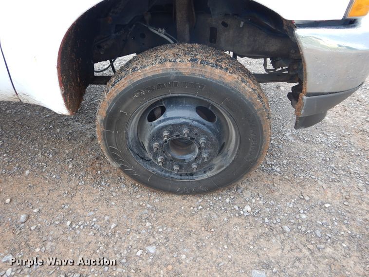 image for item FK9764 2003 Ford F550 dump truck