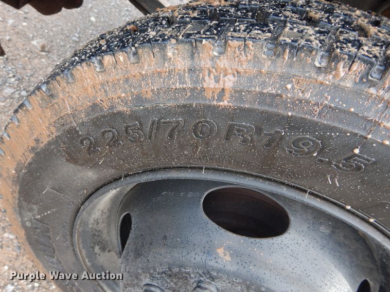 image for item FK9764 2003 Ford F550 dump truck