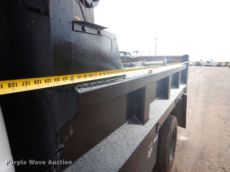 image for item FK9764 2003 Ford F550 dump truck