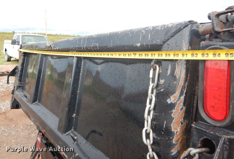 image for item FK9764 2003 Ford F550 dump truck