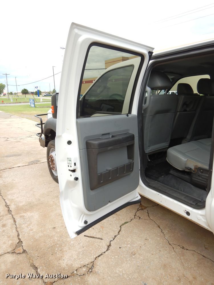 image for item FK9766 2014 Ford F550 Crew Cab flatbed truck