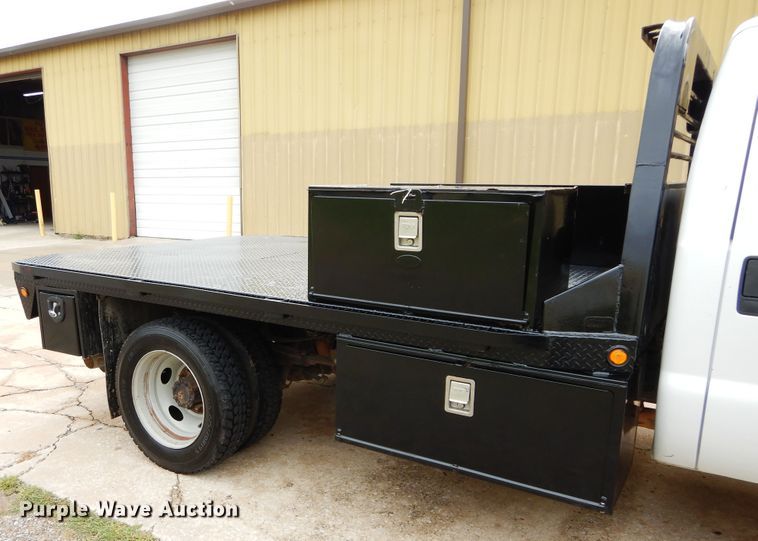 image for item FK9766 2014 Ford F550 Crew Cab flatbed truck