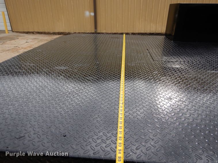 image for item FK9766 2014 Ford F550 Crew Cab flatbed truck