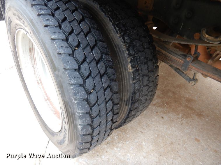 image for item FK9766 2014 Ford F550 Crew Cab flatbed truck