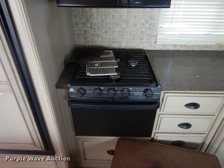 image for item FK9823 2013 Open Range Light camper