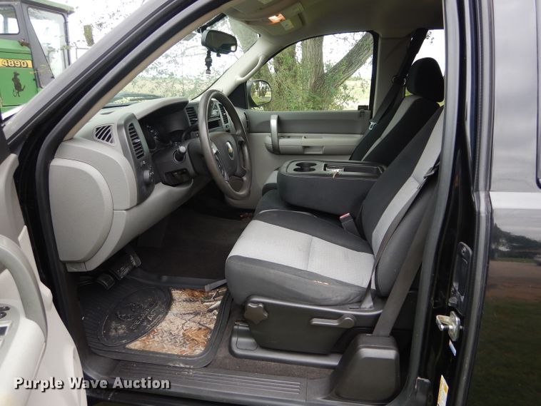 image for item FK9835 2007 Chevrolet Silverado 1500 Ext. Cab pickup truck