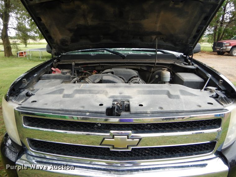 image for item FK9835 2007 Chevrolet Silverado 1500 Ext. Cab pickup truck