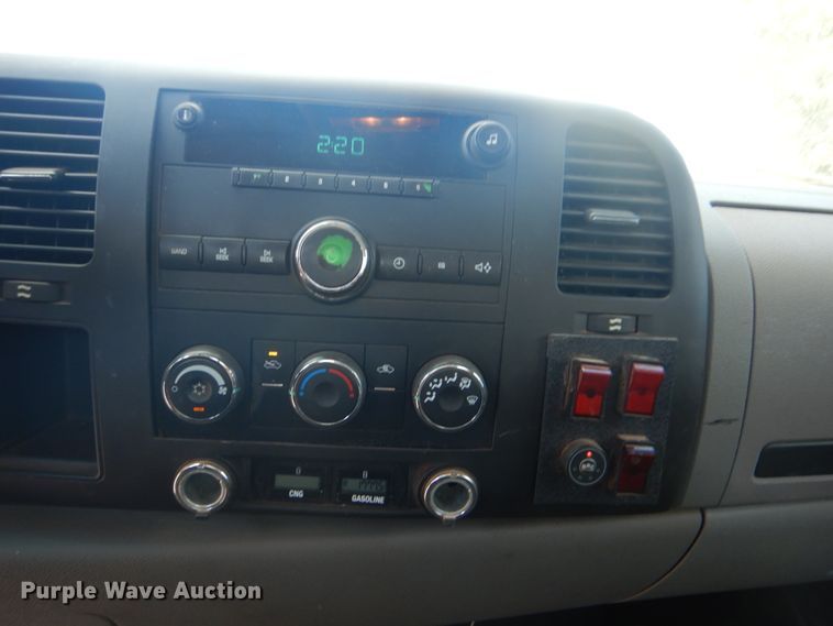 image for item FT9493 2010 Chevrolet Silverado 2500HD utility bed pickup truck