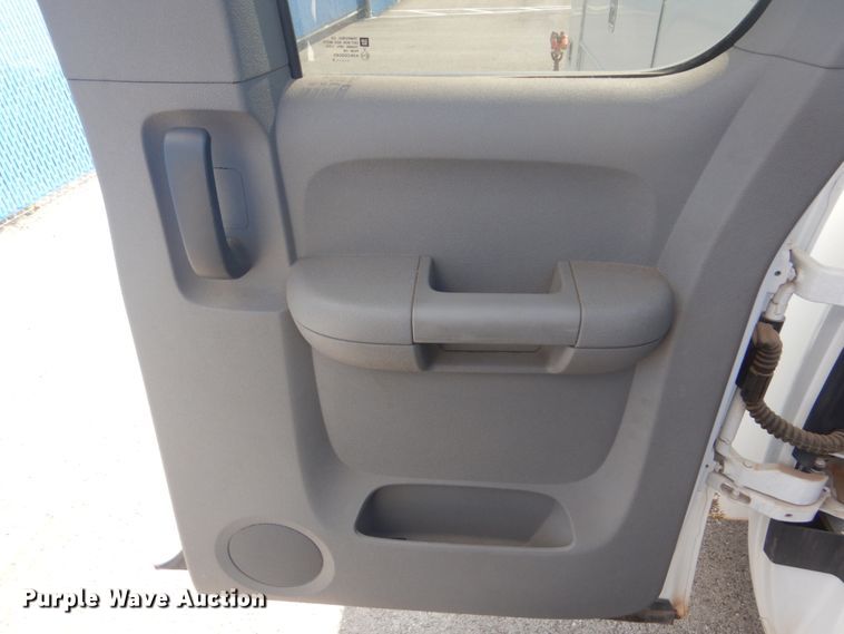 image for item FT9494 2010 Chevrolet Silverado 2500HD Ext. Cab utility bed pickup truck