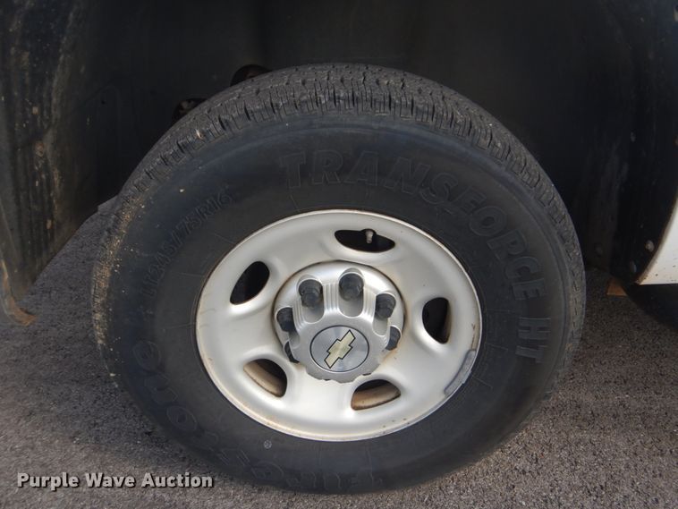 image for item FT9494 2010 Chevrolet Silverado 2500HD Ext. Cab utility bed pickup truck