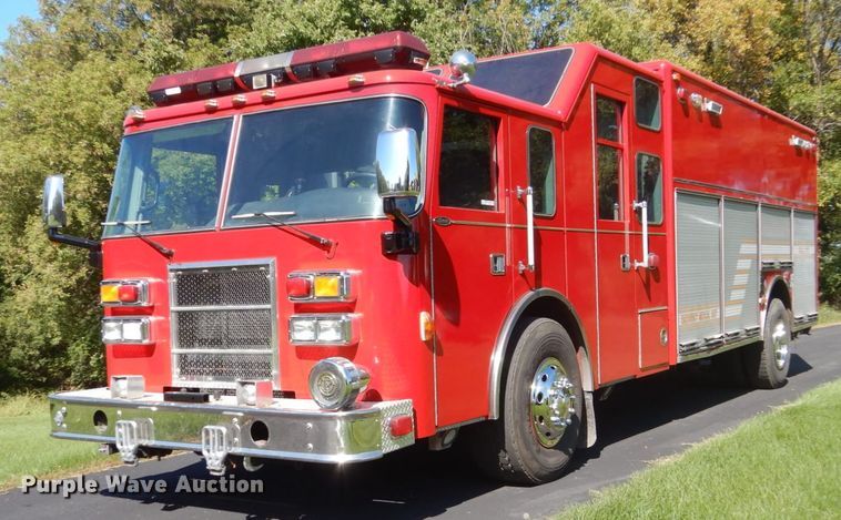 image for item FU9501 2000 Pierce rescue vehicle