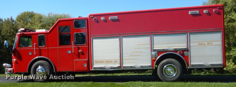 image for item FU9501 2000 Pierce rescue vehicle