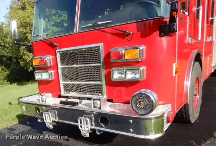 image for item FU9501 2000 Pierce rescue vehicle