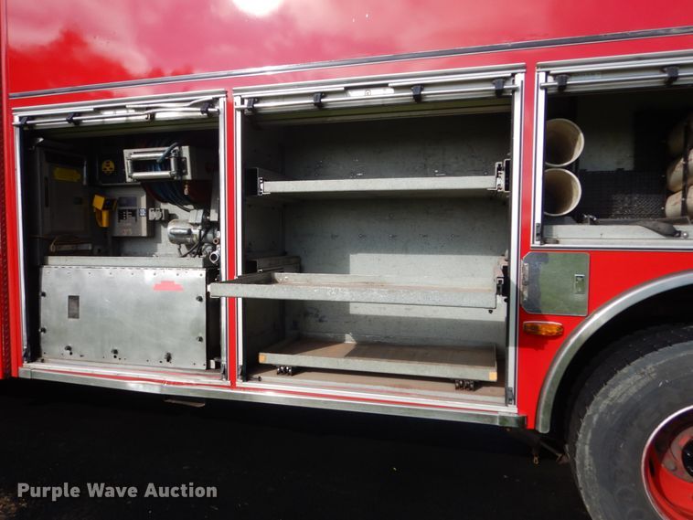 image for item FU9501 2000 Pierce rescue vehicle