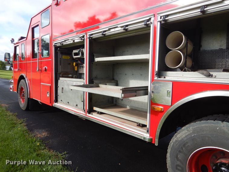 image for item FU9501 2000 Pierce rescue vehicle