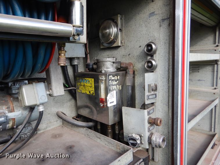 image for item FU9501 2000 Pierce rescue vehicle