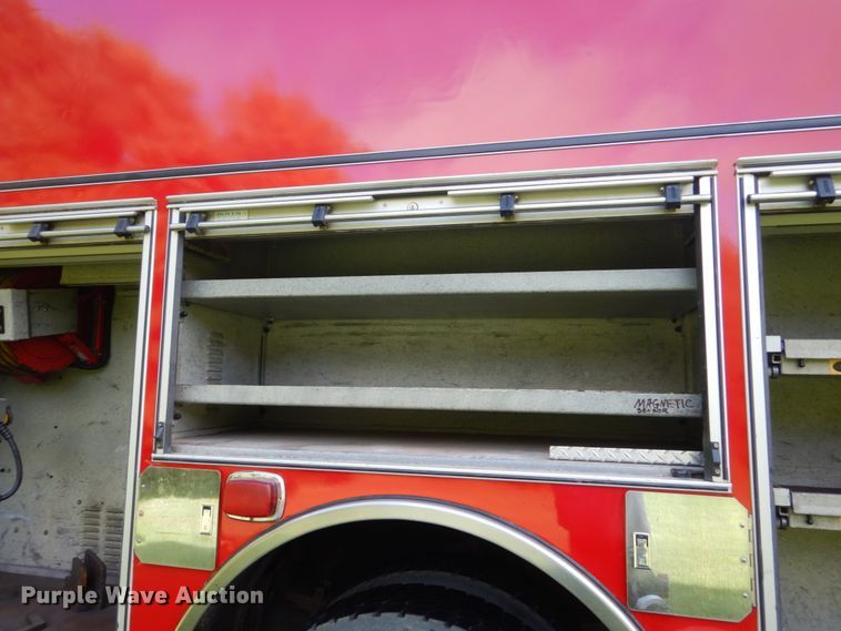 image for item FU9501 2000 Pierce rescue vehicle