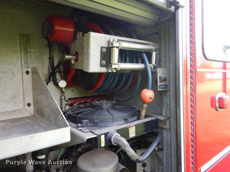 image for item FU9501 2000 Pierce rescue vehicle