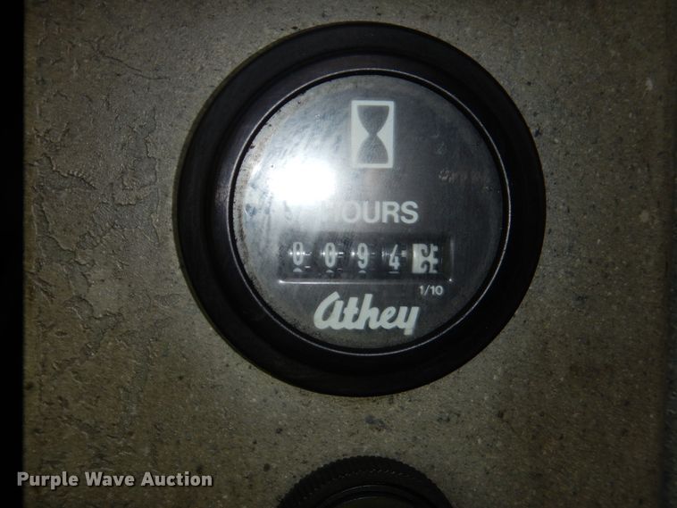 image for item FU9501 2000 Pierce rescue vehicle