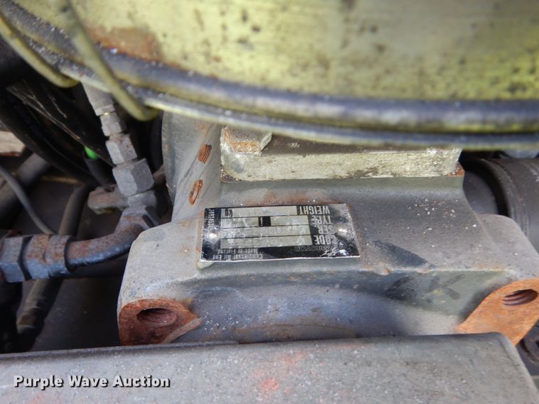 image for item FU9501 2000 Pierce rescue vehicle