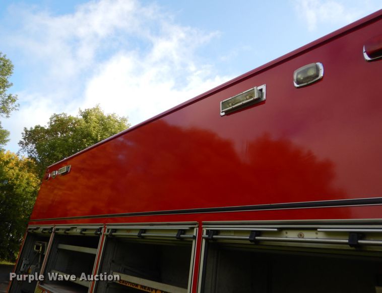 image for item FU9501 2000 Pierce rescue vehicle