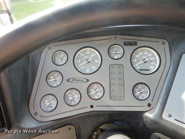 image for item FU9501 2000 Pierce rescue vehicle