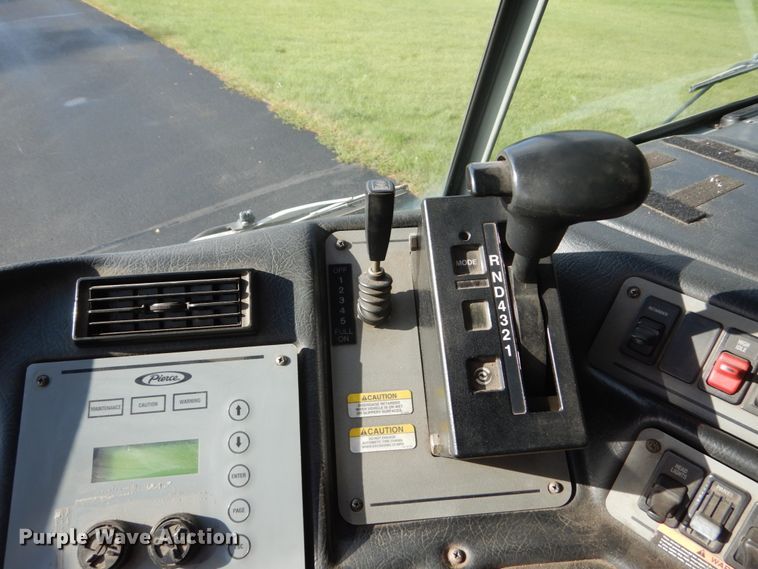 image for item FU9501 2000 Pierce rescue vehicle