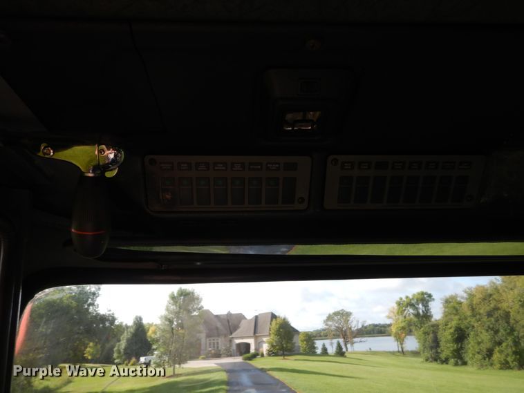 image for item FU9501 2000 Pierce rescue vehicle