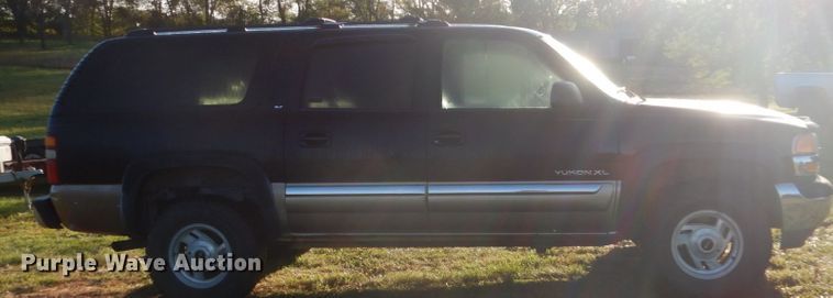 image for item FU9700 2000 GMC Yukon 2500 SUV