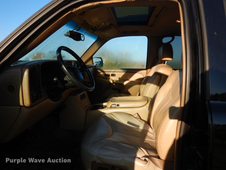 image for item FU9700 2000 GMC Yukon 2500 SUV