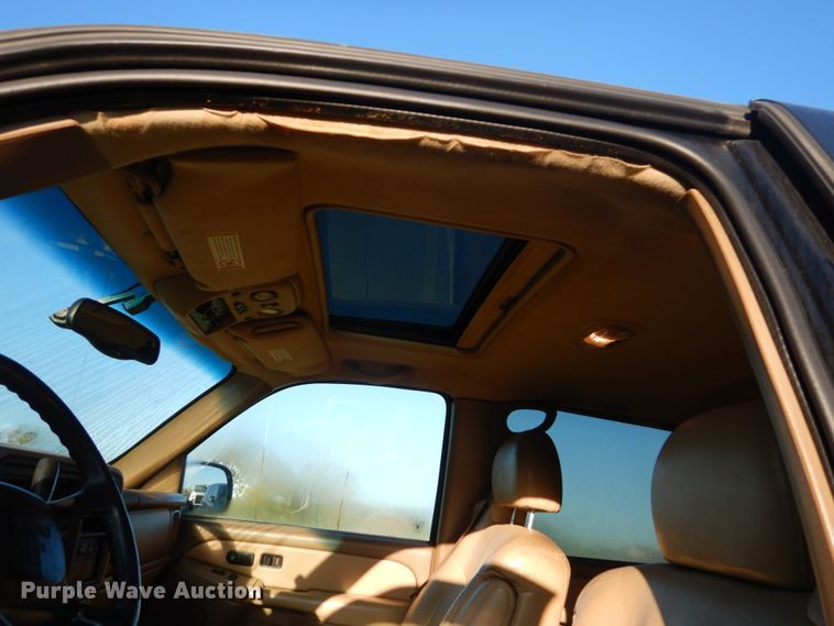 image for item FU9700 2000 GMC Yukon 2500 SUV