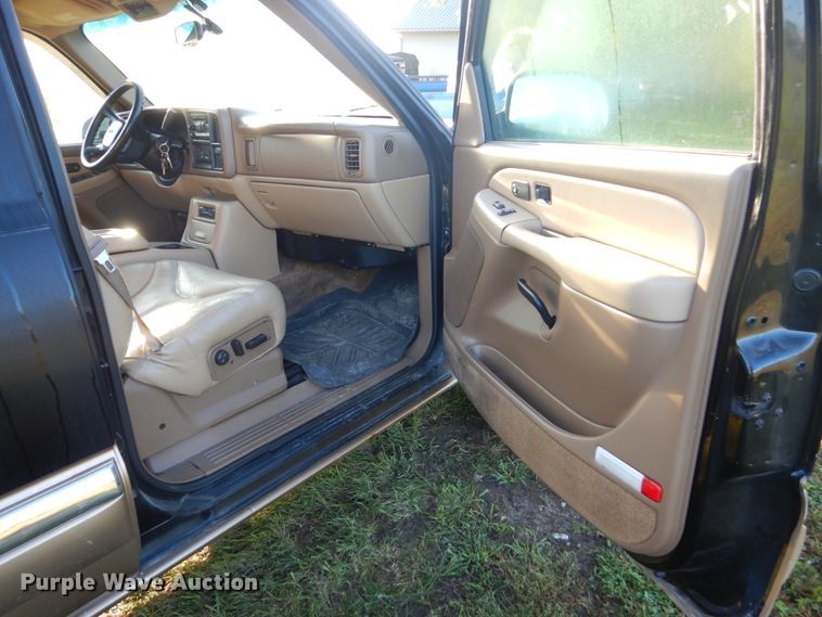 image for item FU9700 2000 GMC Yukon 2500 SUV