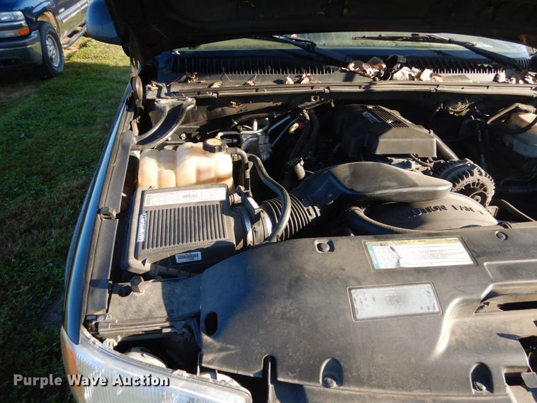 image for item FU9700 2000 GMC Yukon 2500 SUV