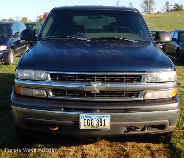 image for item FU9701 2000 Chevrolet Tahoe SUV