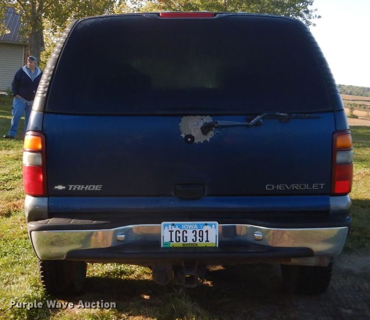 image for item FU9701 2000 Chevrolet Tahoe SUV