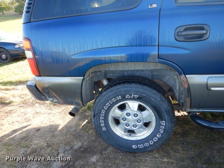 image for item FU9701 2000 Chevrolet Tahoe SUV