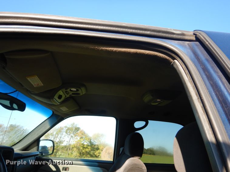 image for item FU9701 2000 Chevrolet Tahoe SUV