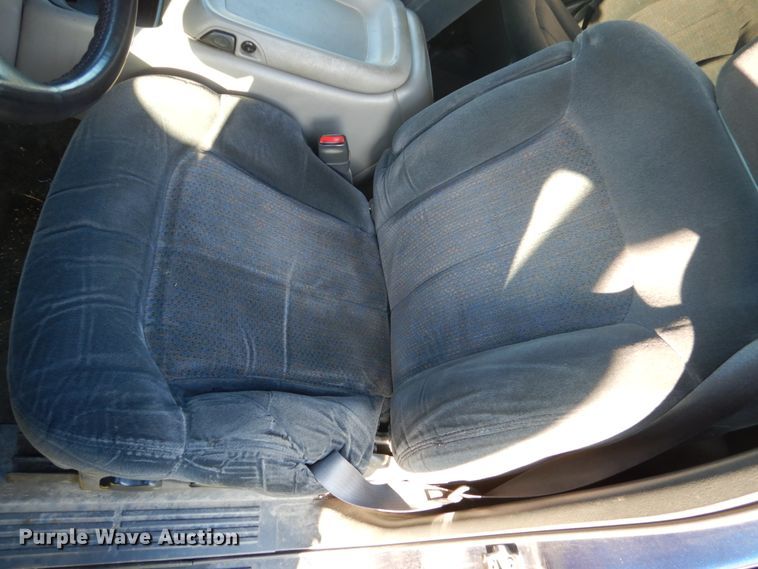 image for item FU9701 2000 Chevrolet Tahoe SUV