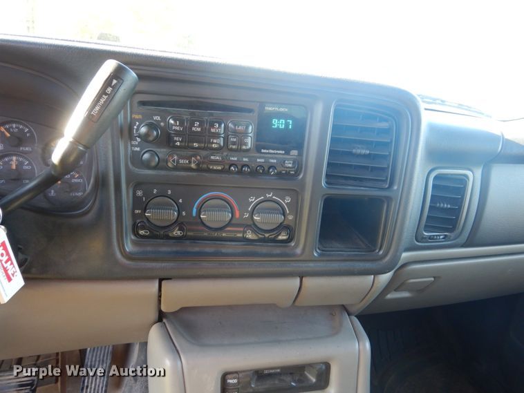 image for item FU9701 2000 Chevrolet Tahoe SUV