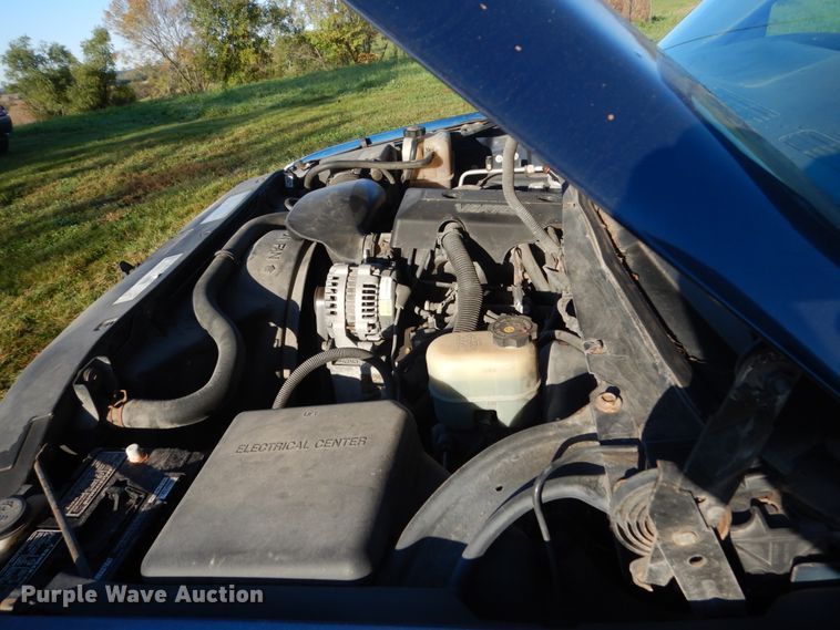 image for item FU9701 2000 Chevrolet Tahoe SUV