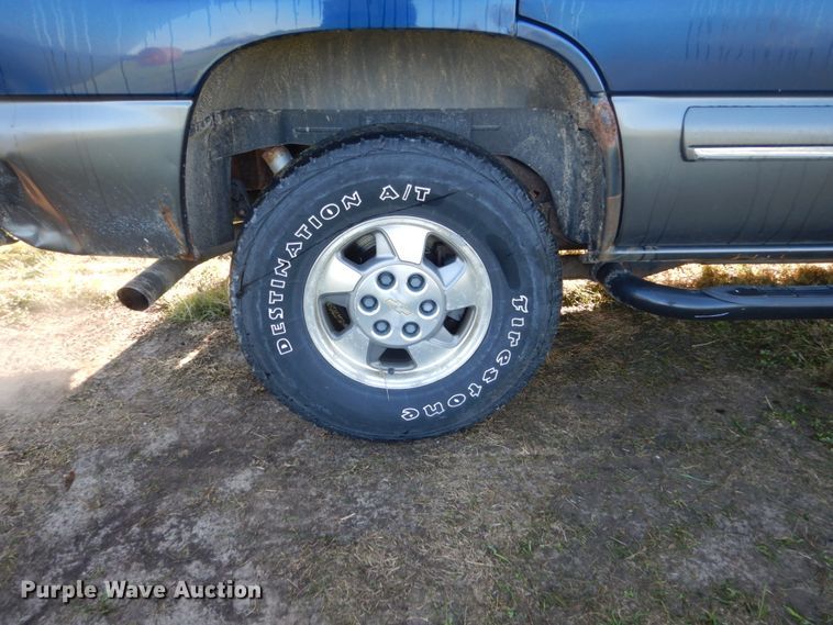 image for item FU9701 2000 Chevrolet Tahoe SUV